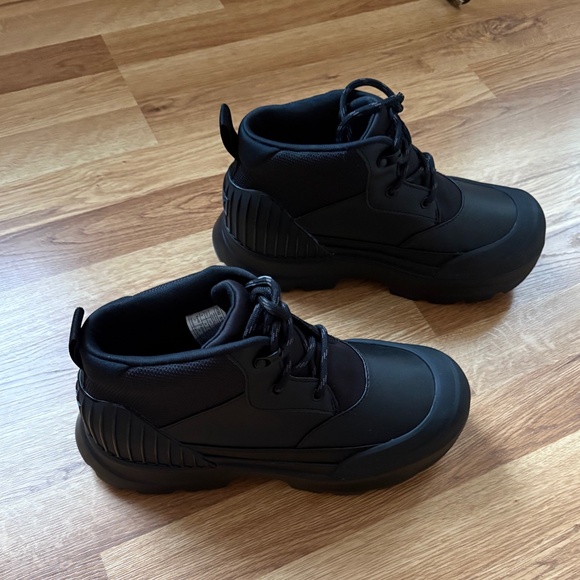 UGG Women’s Neumel X Boot - Picture 11 of 13